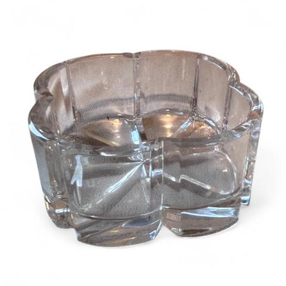Vintage Clear Pressed Glass Flower Clover Trinket Candy Dish Bowl 4.5" Starburst - Picture 3 of 6